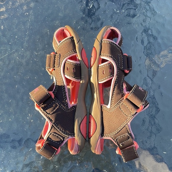 TIMBERLAND Toddler's Mad River Close Toe Sandal Pink & Brown Hiking Sz 9 - Picture 7 of 9